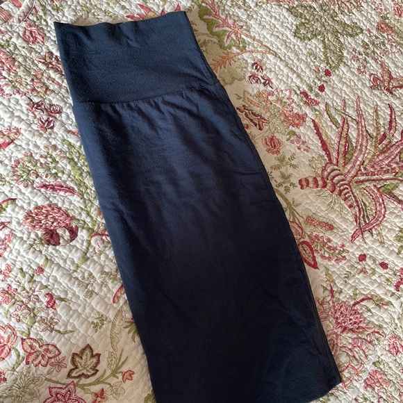 Velvet skirt , Med premium condition - Picture 3 of 3